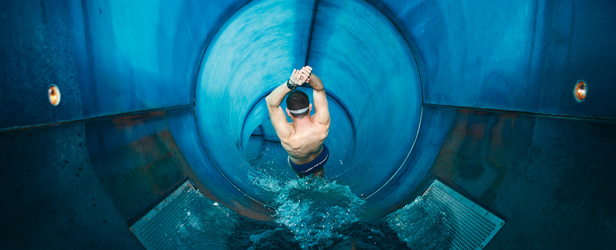 German speed-chuting champion Jens Scherer enters the Ostsee tube